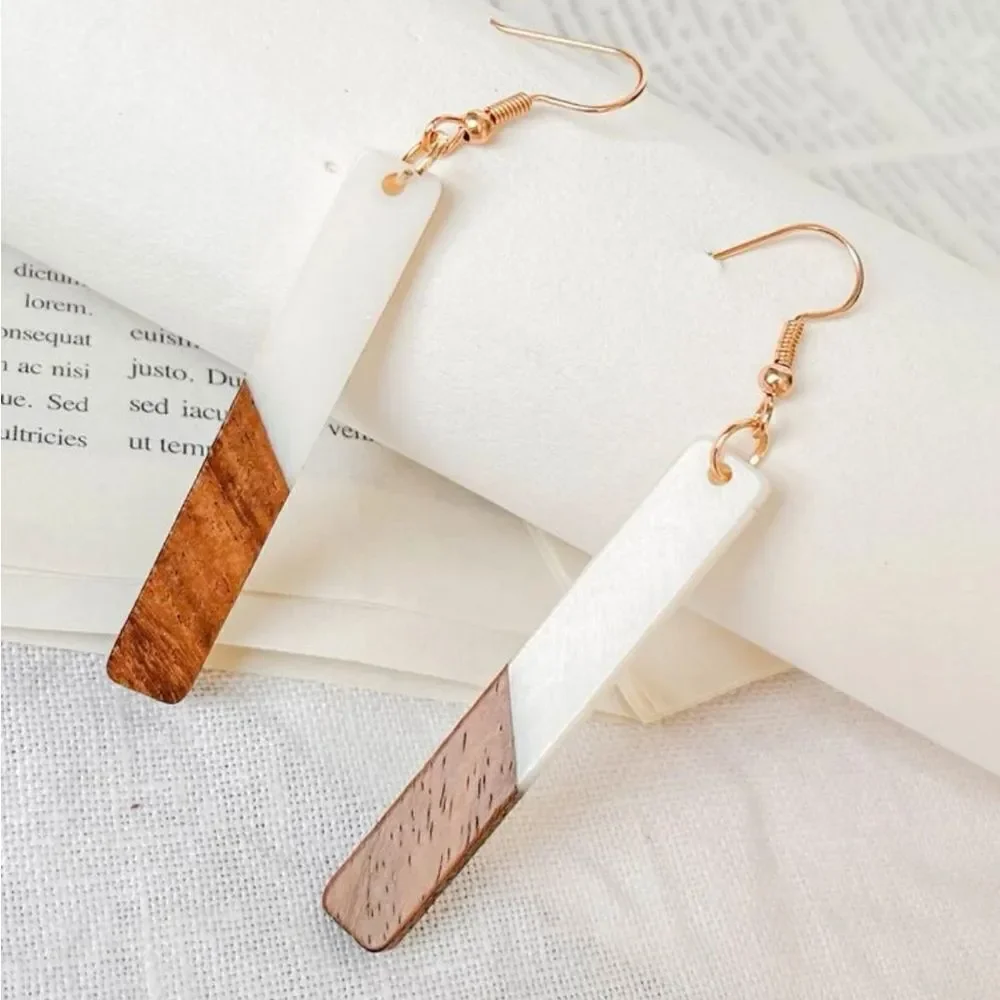 ‎Two Tone Geometric Drop Earrings - Picture 4 of 10